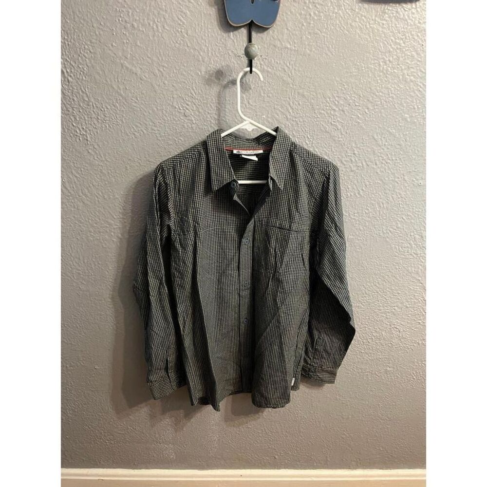 Boys Columbia youth xl
 long sleeve button up‎ plaid